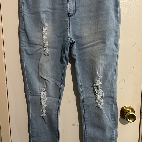 Fashion Nova Distressed Jeans  11/12 - Picture 5 of 8
